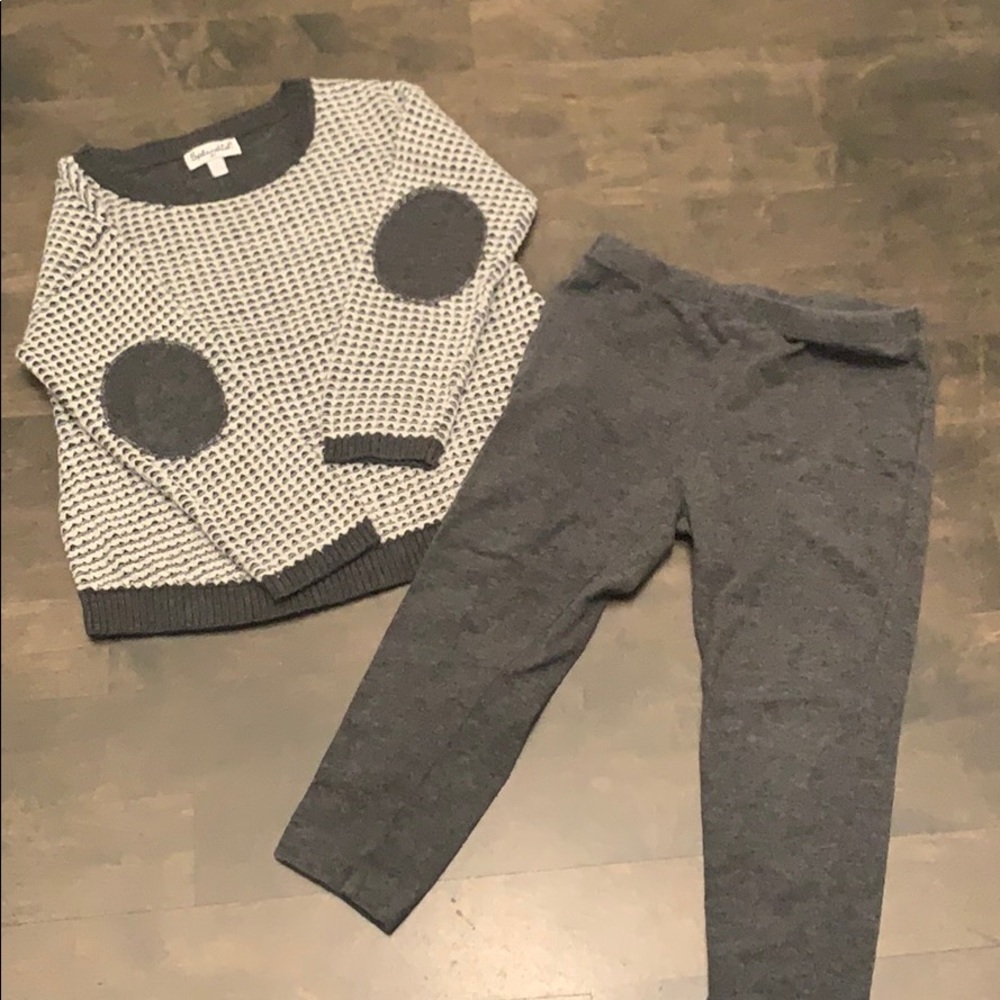 Cute tunic set. We love Slendid! So cozy and comfy